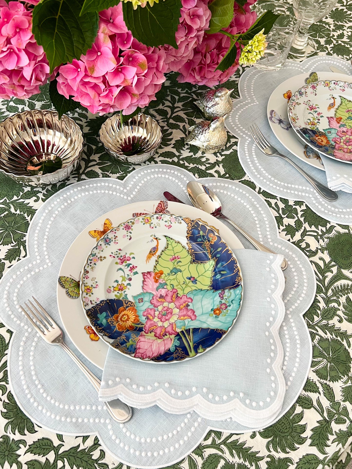 Light blue dots napkin