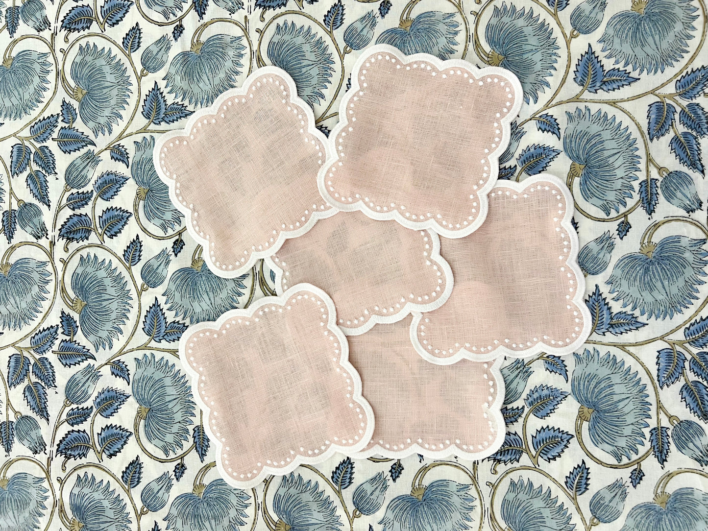 Scalloped cocktail napkins, set of 4