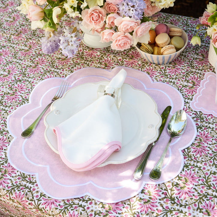 Dinner napkin