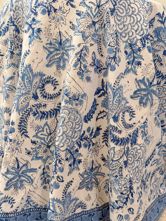 Blue flowers print tablecloth, 120 round