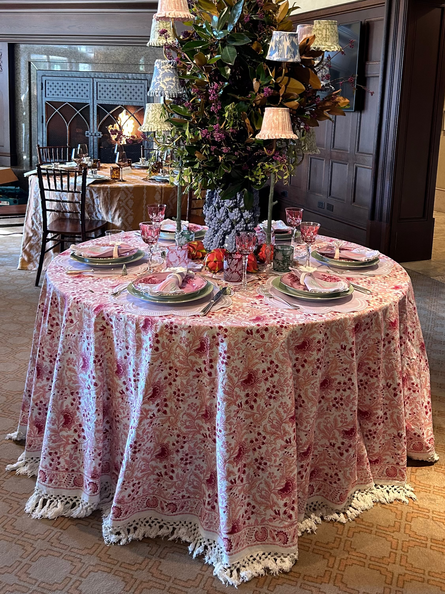 Kappa tablecloth, 120in round
