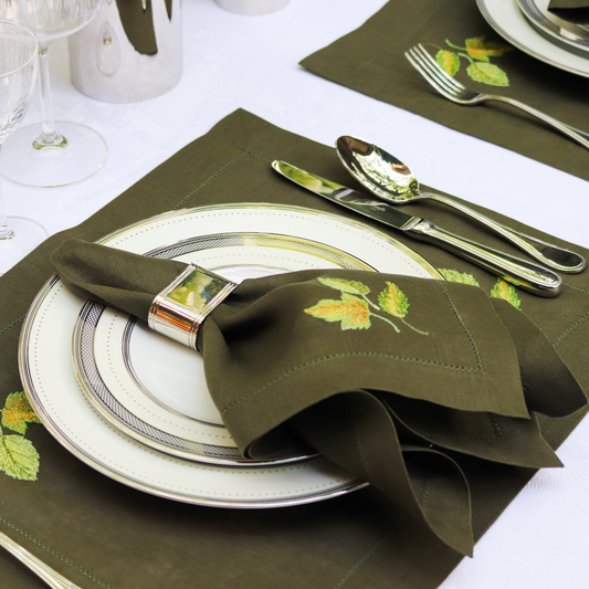 Leaves placemats and napkins, set of 4